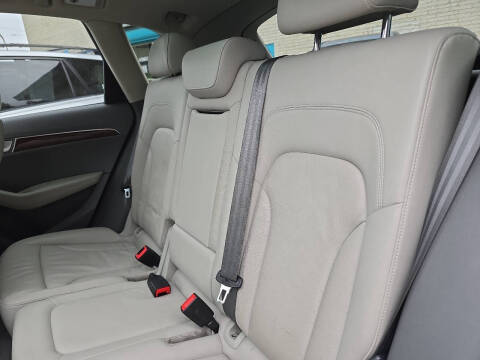 2012 Audi Q5 3.2 quattro Premium Plus