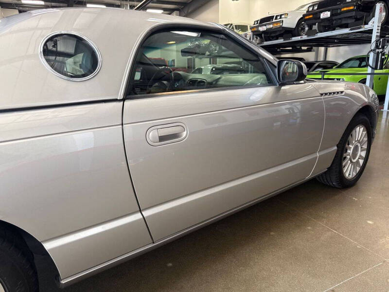 2004 Ford Thunderbird Deluxe