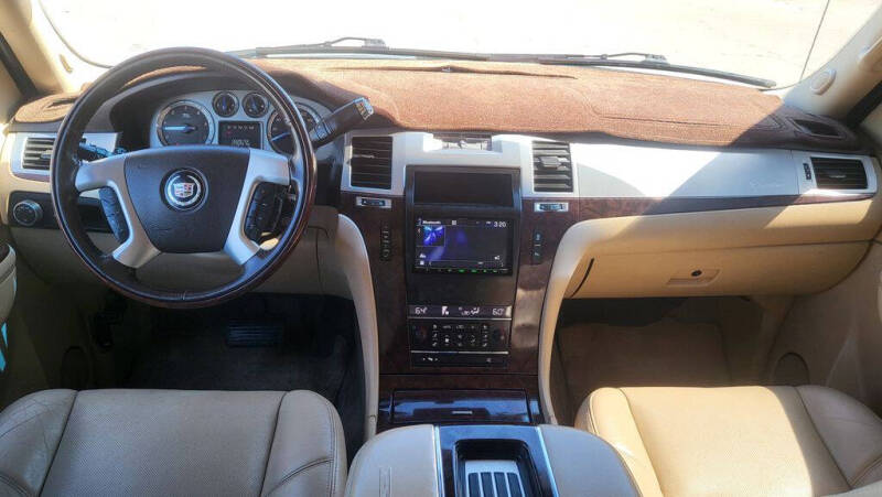 2013 Cadillac Escalade EXT Premium