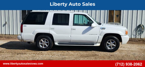 2000 Cadillac Escalade for sale at Liberty Auto Sales in Merrill IA