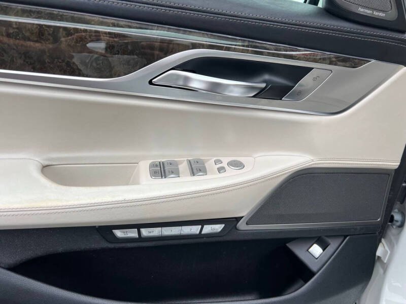 2016 BMW 7 Series 750i xDrive