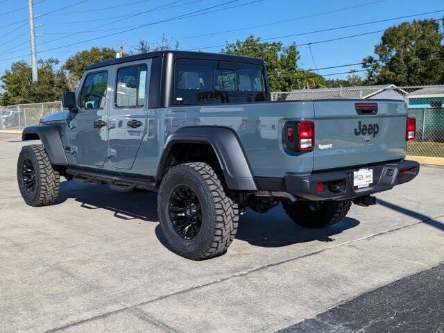 2026 Jeep Gladiator Sport