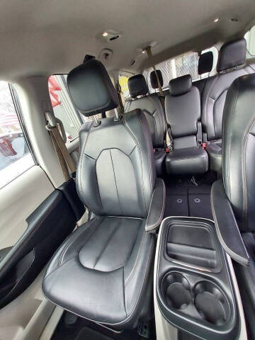 2019 Chrysler Pacifica Touring L