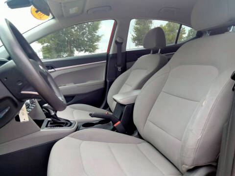 2020 Hyundai Elantra SE