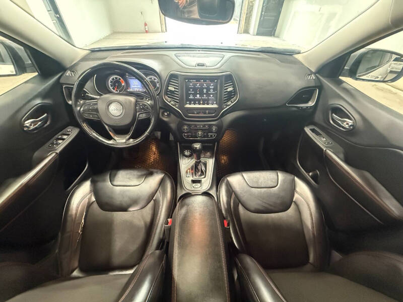 2021 Jeep Cherokee Trailhawk