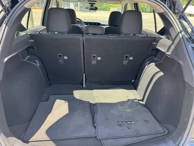 2024 Nissan Kicks S