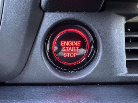 2023 Honda Pilot EX-L w/Rear Captain's Chairs