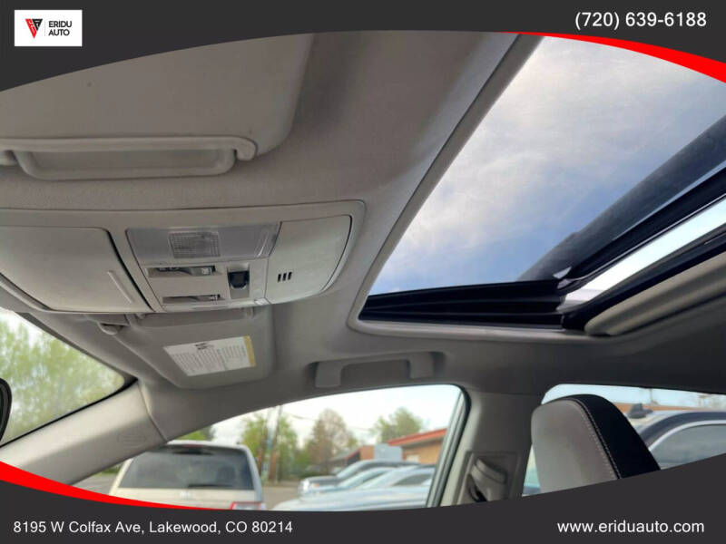 2017 Toyota RAV4 Hybrid XLE