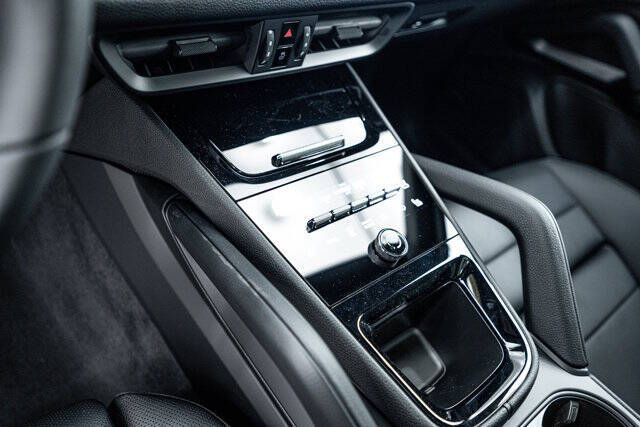 2025 Porsche Cayenne E-Hybrid