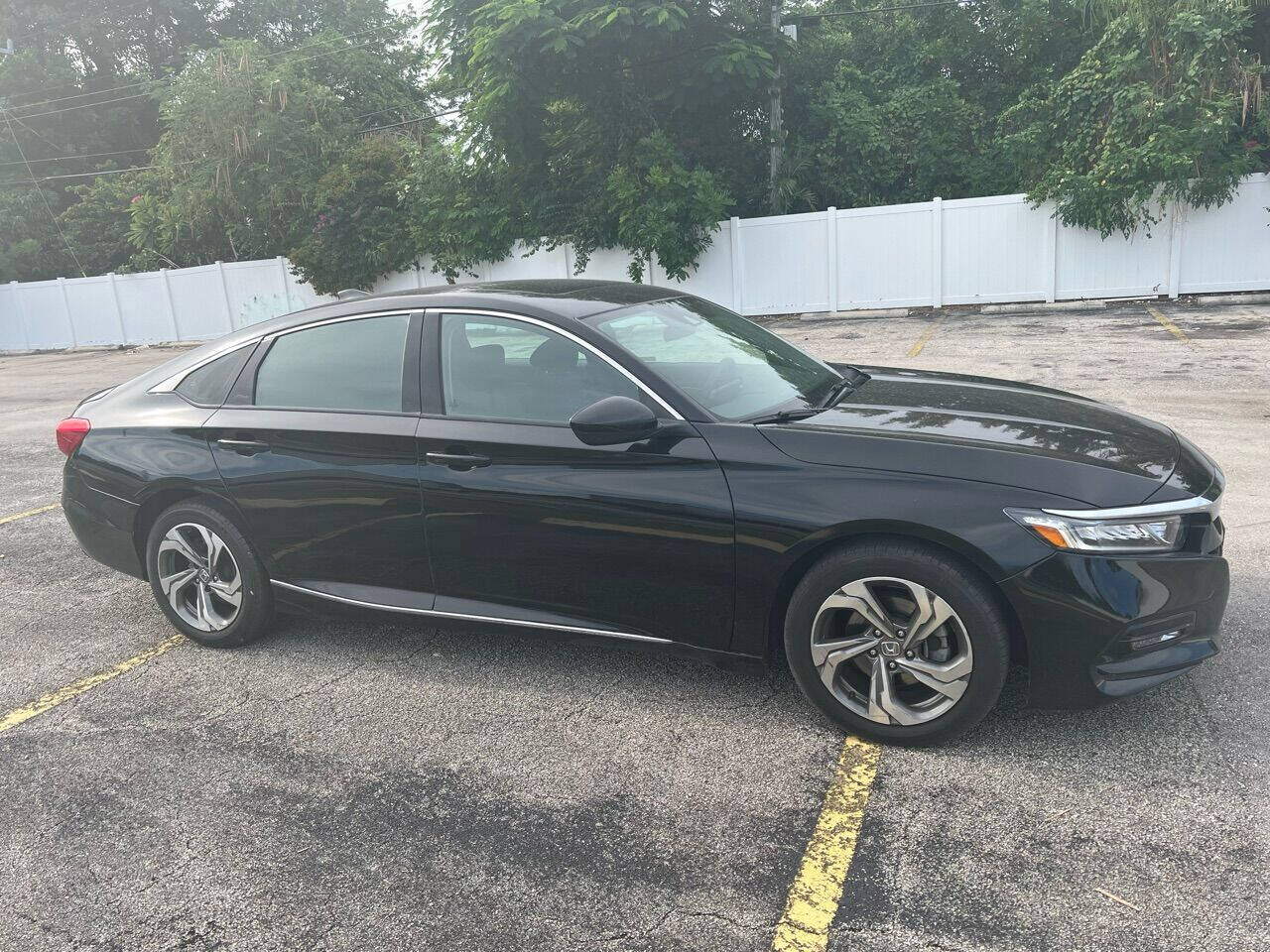2018 HONDA Accord Sedan - $19,998