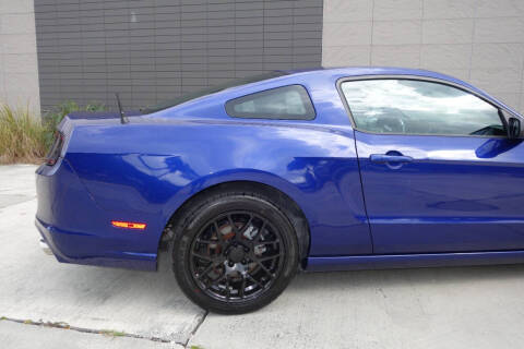2014 Ford Mustang V6