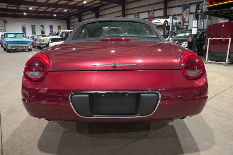 2004 Ford Thunderbird Deluxe