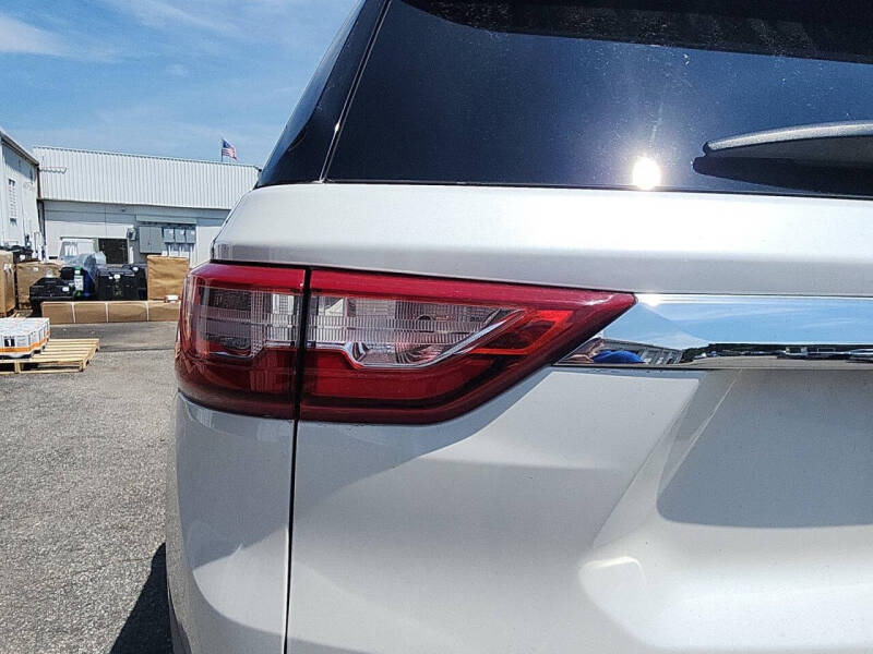 2021 Chevrolet Traverse LT Leather