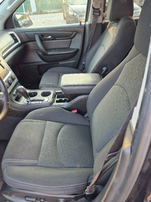 2015 GMC Acadia SLE-2