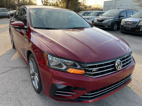 2017 Volkswagen Passat for sale at PRESTIGE AUTOPLEX LLC in Austin TX