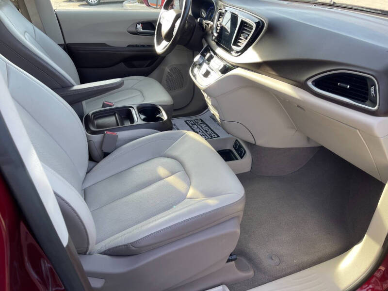 2019 Chrysler Pacifica Touring L