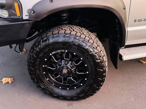 2004 Dodge Ram 2500 SLT