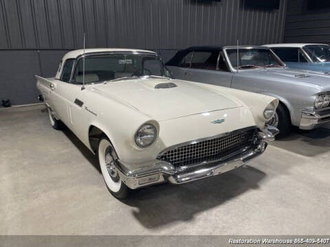1957 Ford Thunderbird