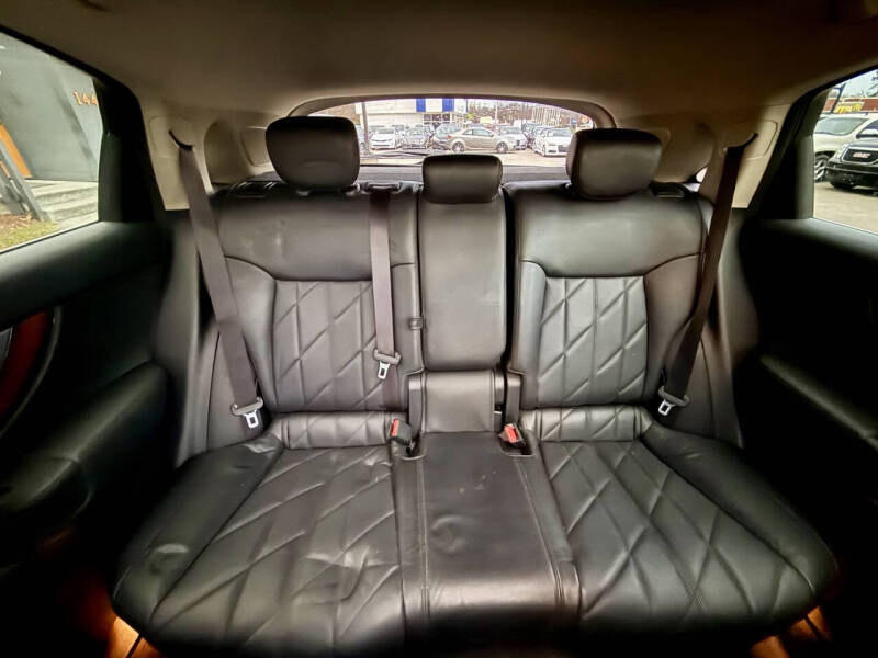 2013 Infiniti FX37