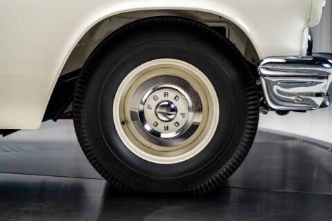 1957 Ford Thunderbird