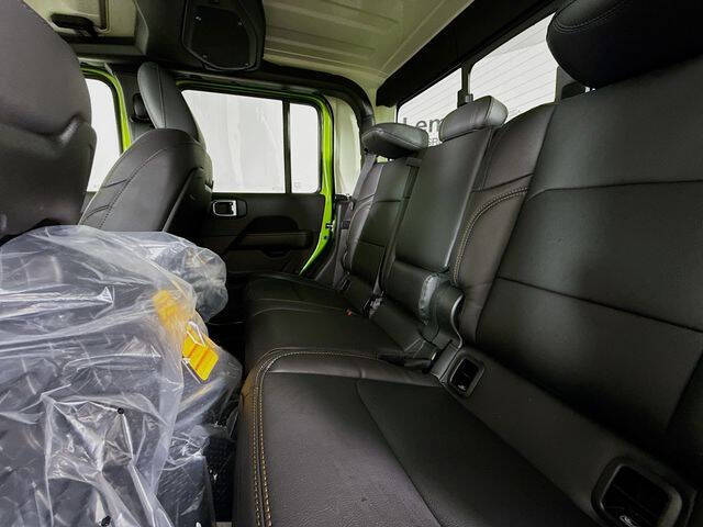 2025 Jeep Gladiator High Tide