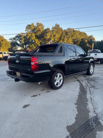 2011 Chevrolet Avalanche LT
