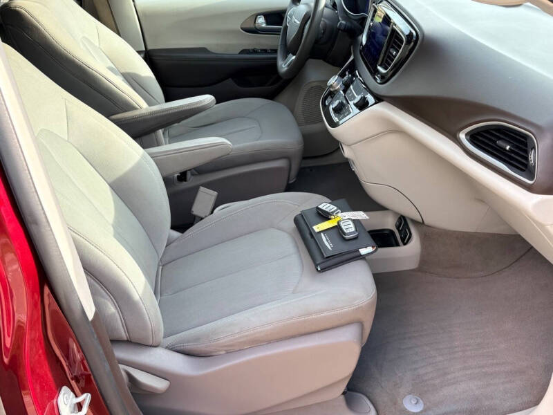 2017 Chrysler Pacifica Touring