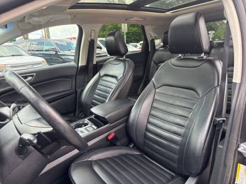 2020 Ford Edge SEL