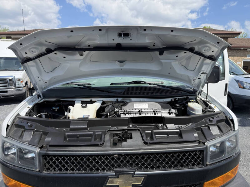 2021 Chevrolet Express 2500