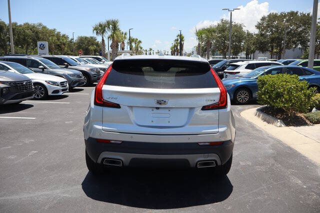 2022 Cadillac XT4 Premium Luxury