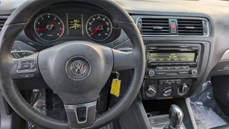 2014 Volkswagen Jetta SE photo 16