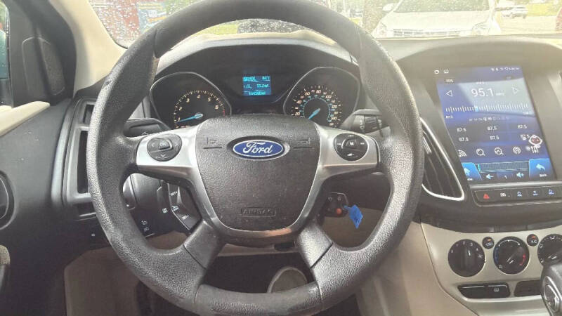 2012 Ford Focus SE