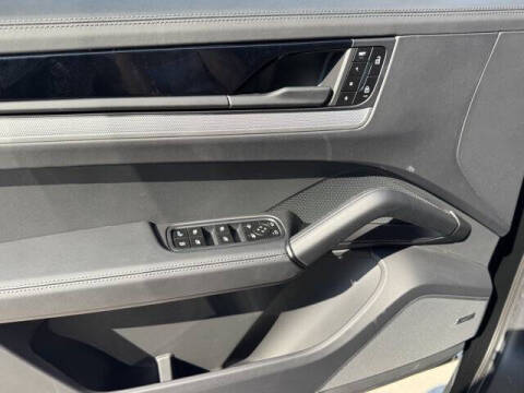 2026 Porsche Cayenne E-Hybrid Coupe