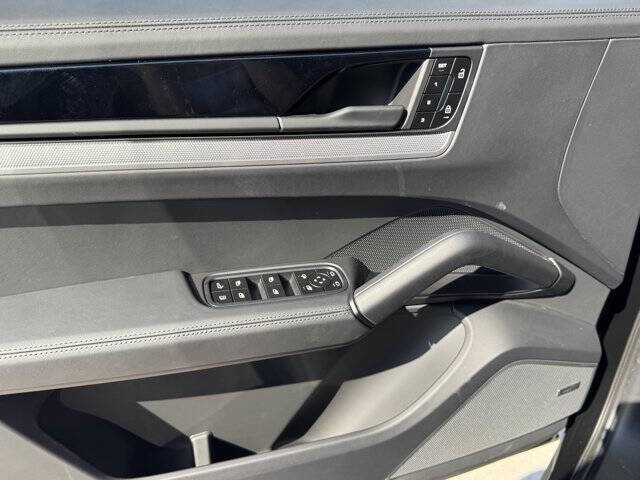 2026 Porsche Cayenne E-Hybrid Coupe