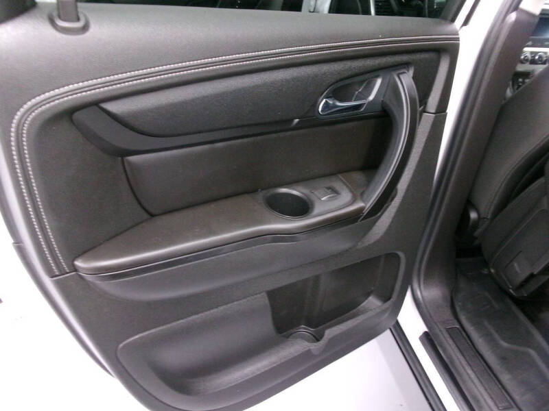 2016 GMC Acadia SLE-2