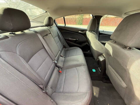 2018 Chevrolet Cruze LT Auto