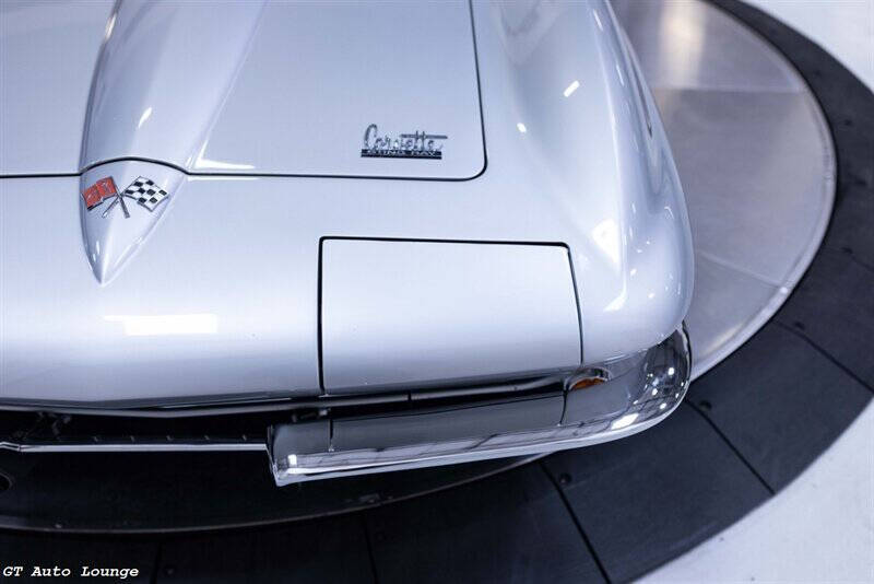 1966 Chevrolet Corvette 18