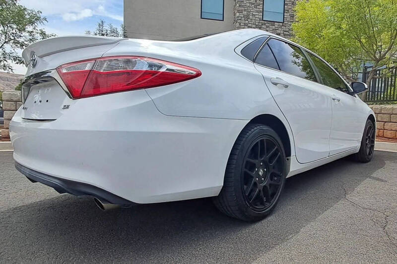 2017 Toyota Camry SE