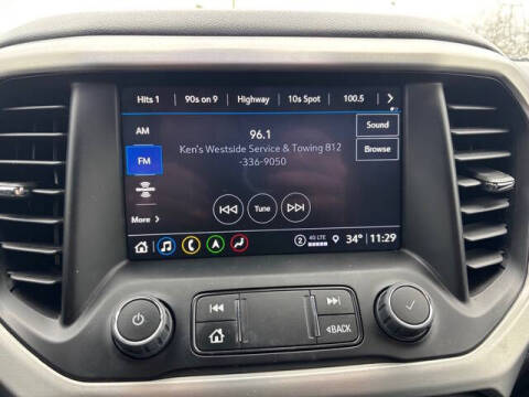 2023 GMC Acadia SLT