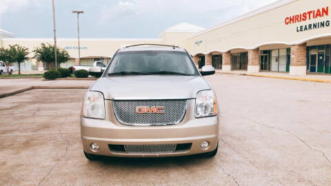 2007 GMC Yukon XL for sale at West Oak L&M in Houston TX