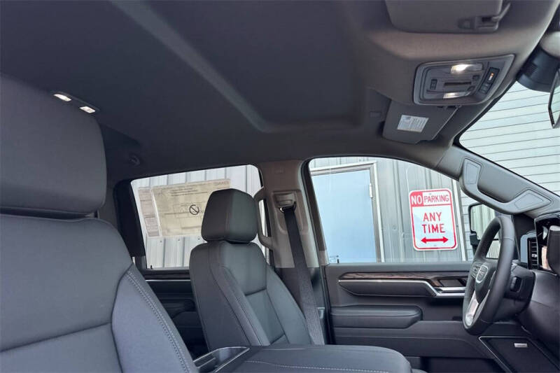 2025 GMC Sierra 2500HD