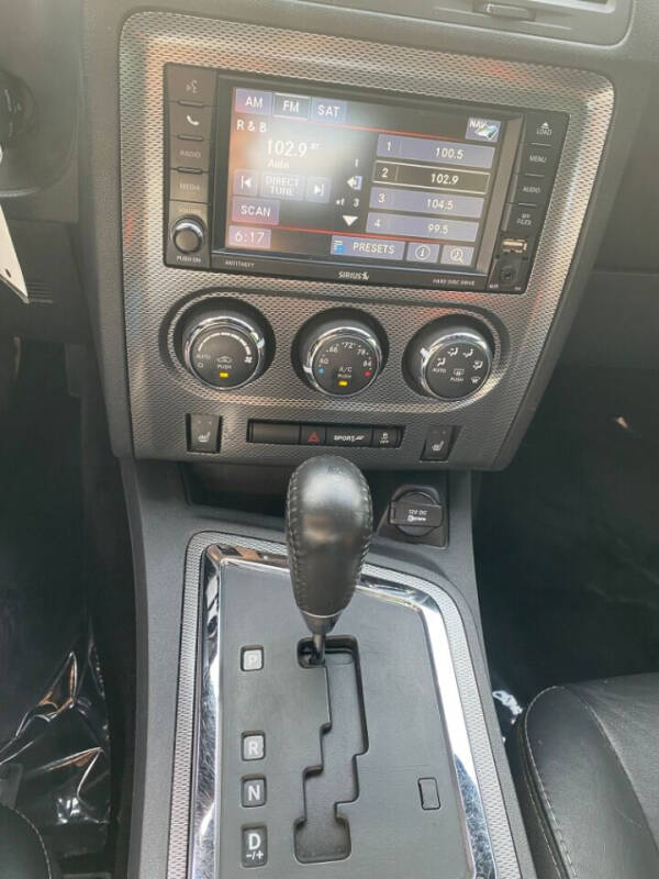 2013 Dodge Challenger R/T Plus