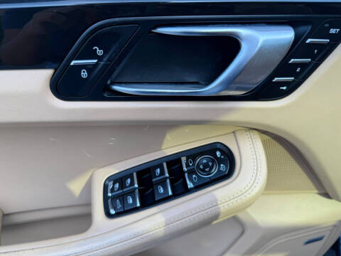 2018 Porsche Macan S