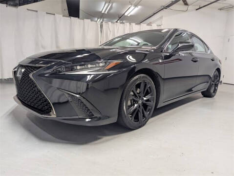 2023 Lexus ES 350 F SPORT Handling