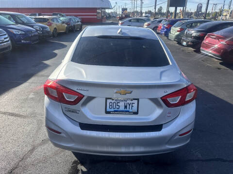 2017 Chevrolet Cruze LT Auto
