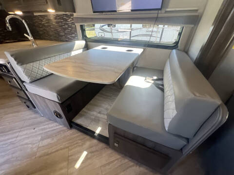 2020 Holiday Rambler Invicta