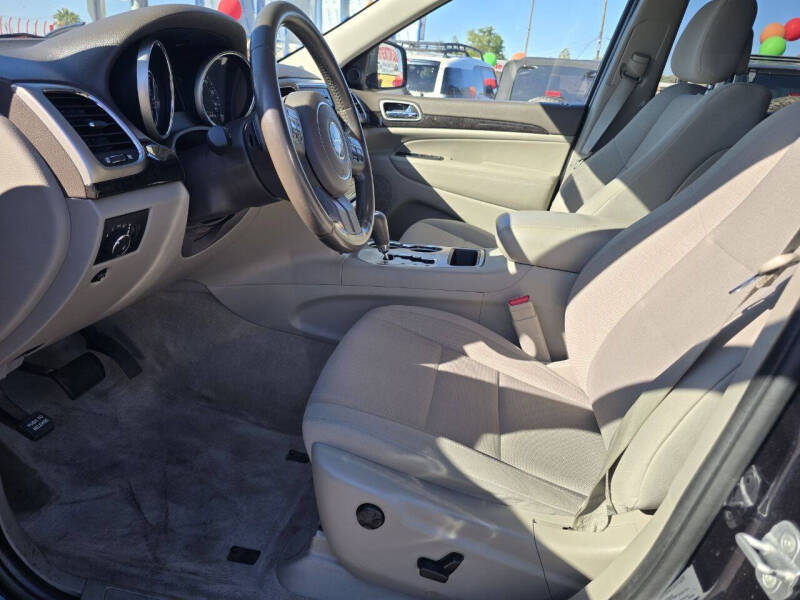 2011 Jeep Grand Cherokee Laredo