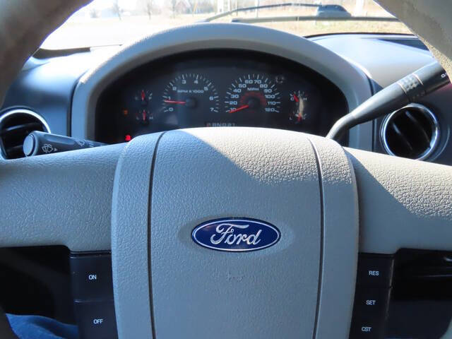 2005 Ford F-150 for sale at Modern Automotive Group LLC in Lafayette, TN