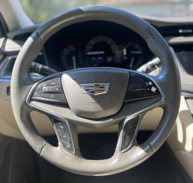 2018 Cadillac XT5 Luxury