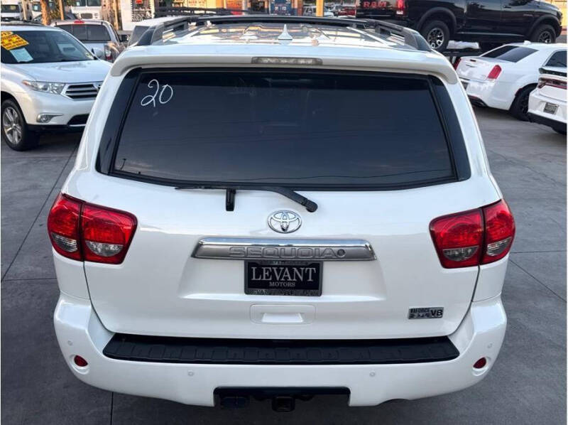 2016 Toyota Sequoia Platinum